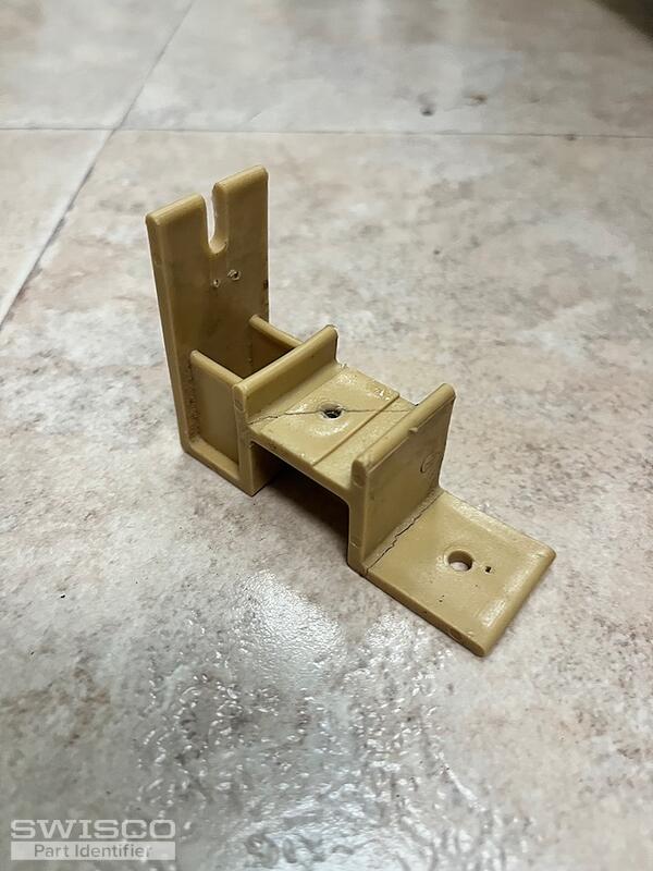 Self closing drawer slides