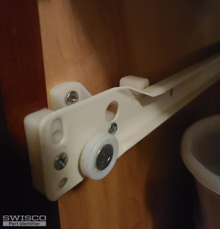 ShelfHardware-installed-lr