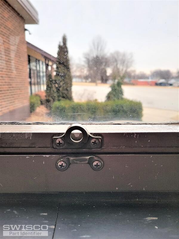 Gym Window Latch.Broken (2)