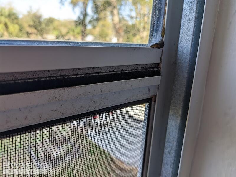 window_pile_groove_2