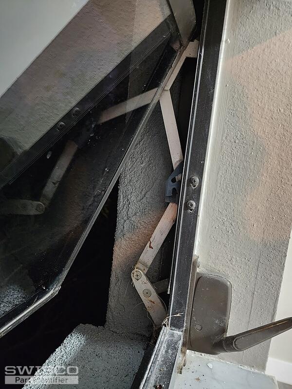 awning window2