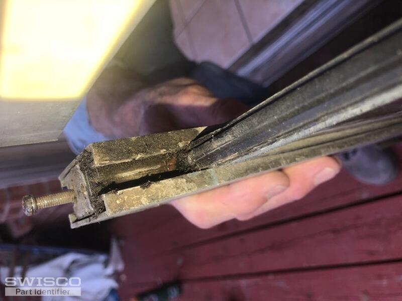 bottom rail