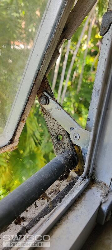 2708 Segovia - BDR Window w Crank Handle Assembly