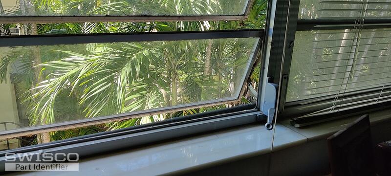 2708 Segovia - BDR Window w Crank Handle Assembly