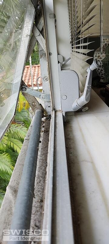 2708 Segovia - BDR Window w Crank Handle Assembly