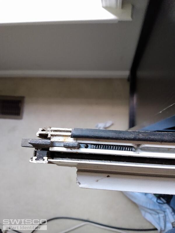 Thumbnail of the uploaded file named spring_pin_rt_side.jpg