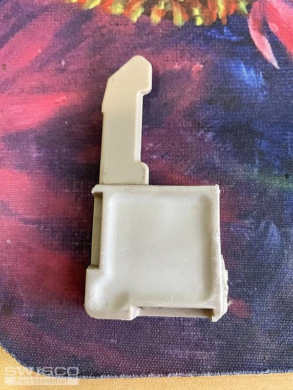 Screen Corner Part Needed Pic 2