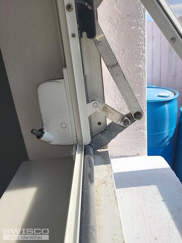 Window cranks for exit windows