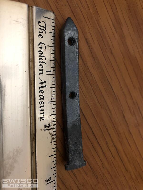 Millie Carr pivot bar