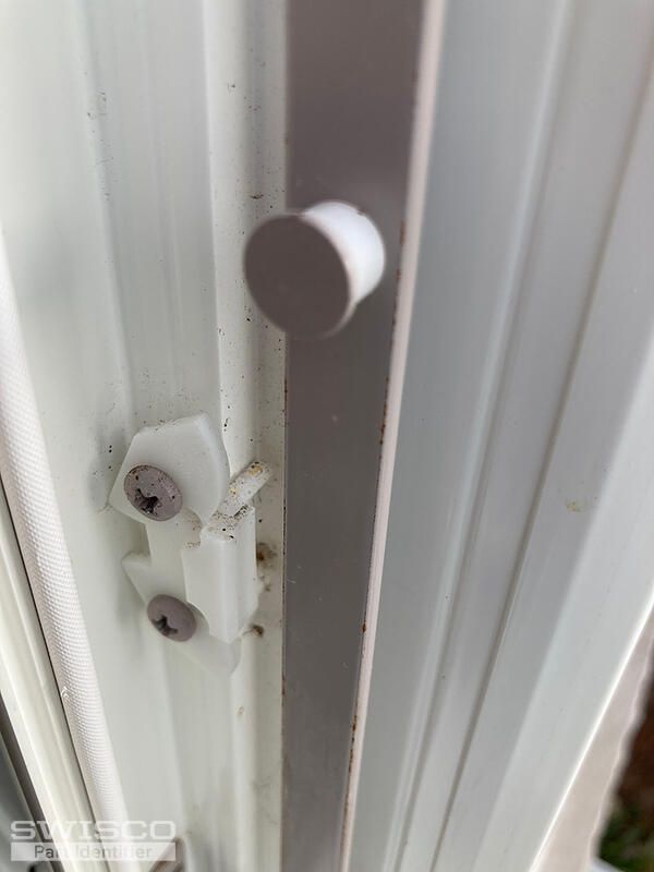 Tie bar guide for Weathershield Visions 2000 casement window