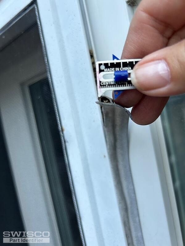 Sliding screen door bug seal : SWISCO.com