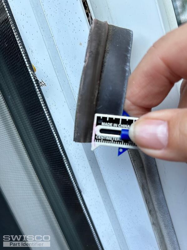 Sliding screen door bug seal : SWISCO.com