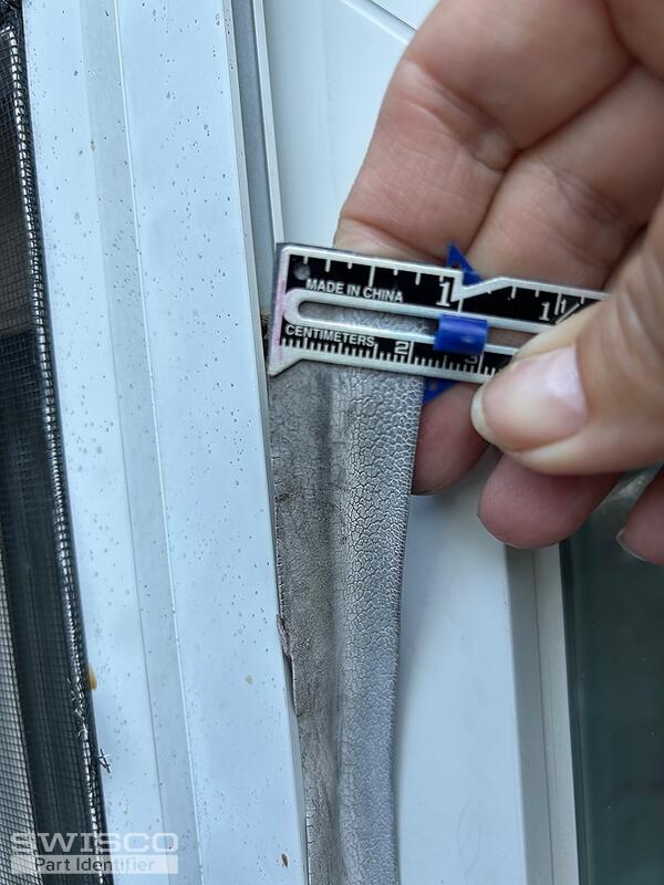 Sliding screen door bug seal : SWISCO.com