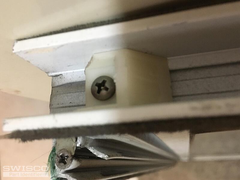 Top sash support piece