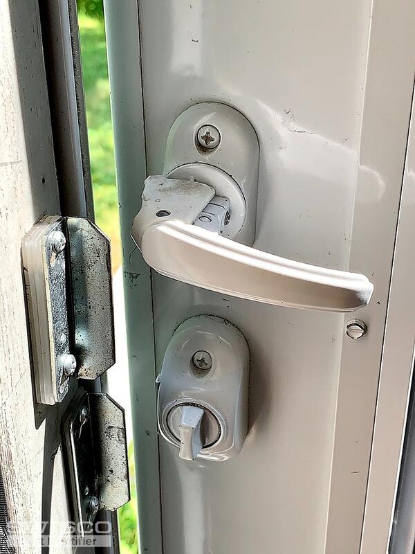 WegglerCabin_DoorLatch-IMG_2687