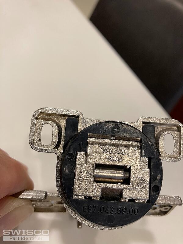 Hinge 4