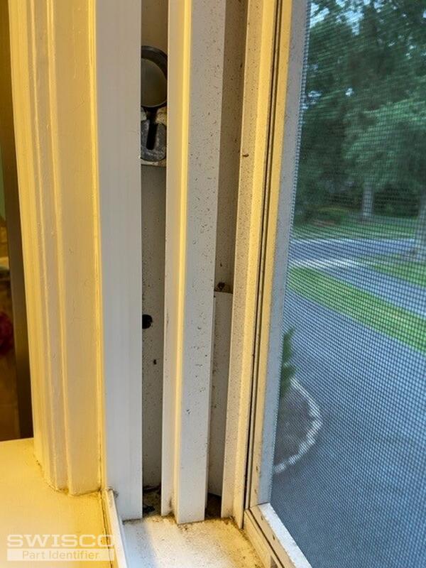Window with broken balancer