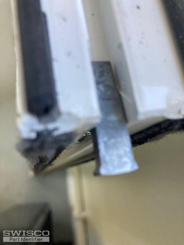 pivot bar top