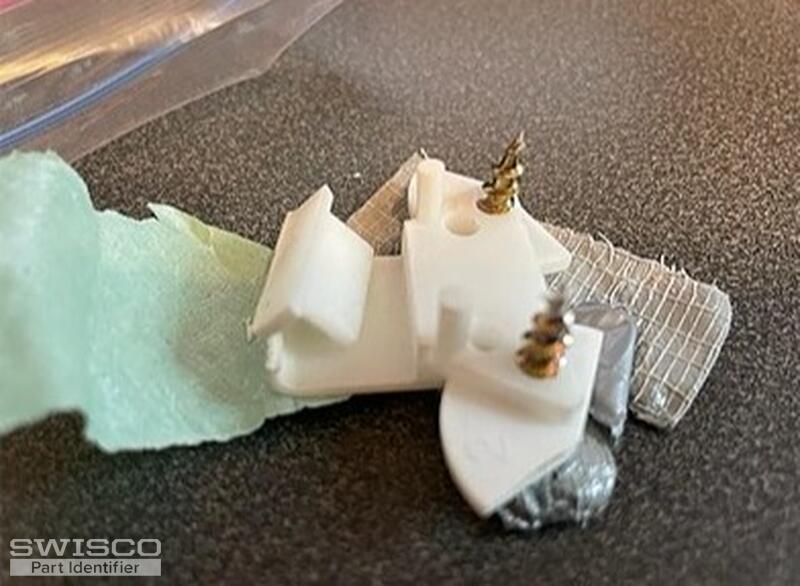 Picture 1 of broken clip
