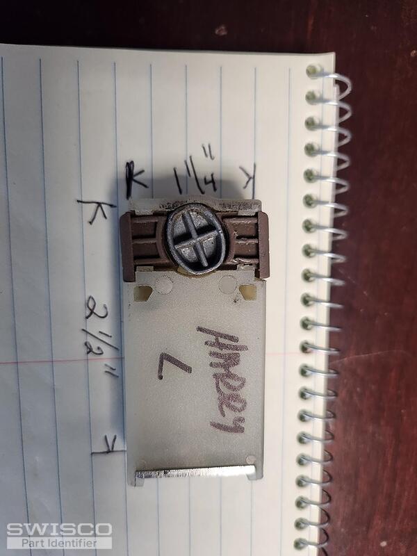 Harry L swivel 2