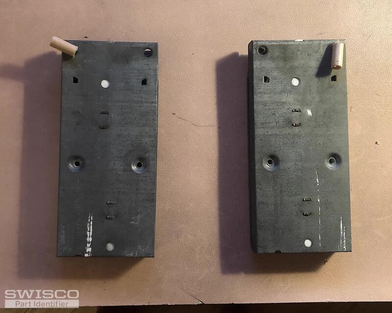 Sash Balance front