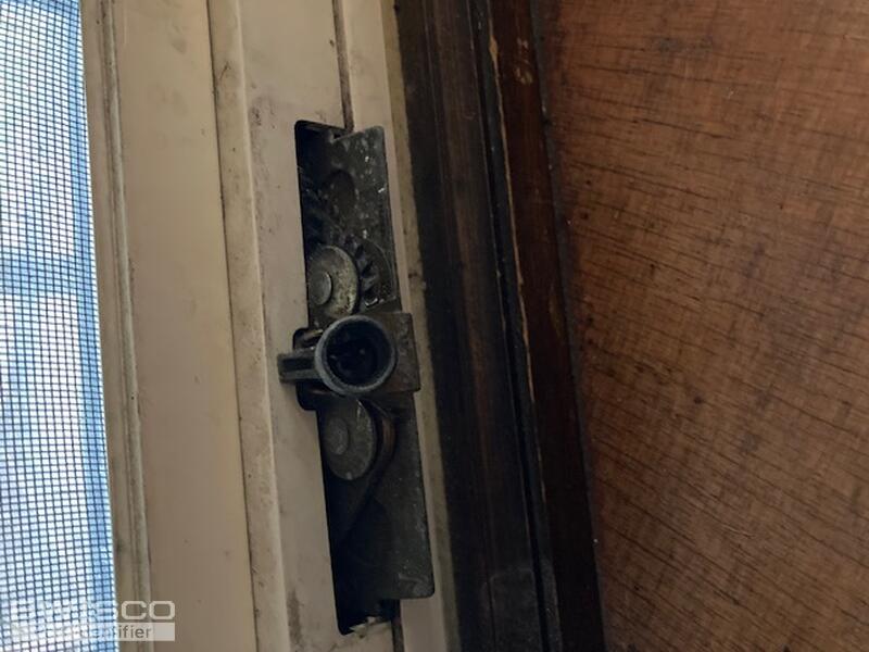 window crank handle picture # 1