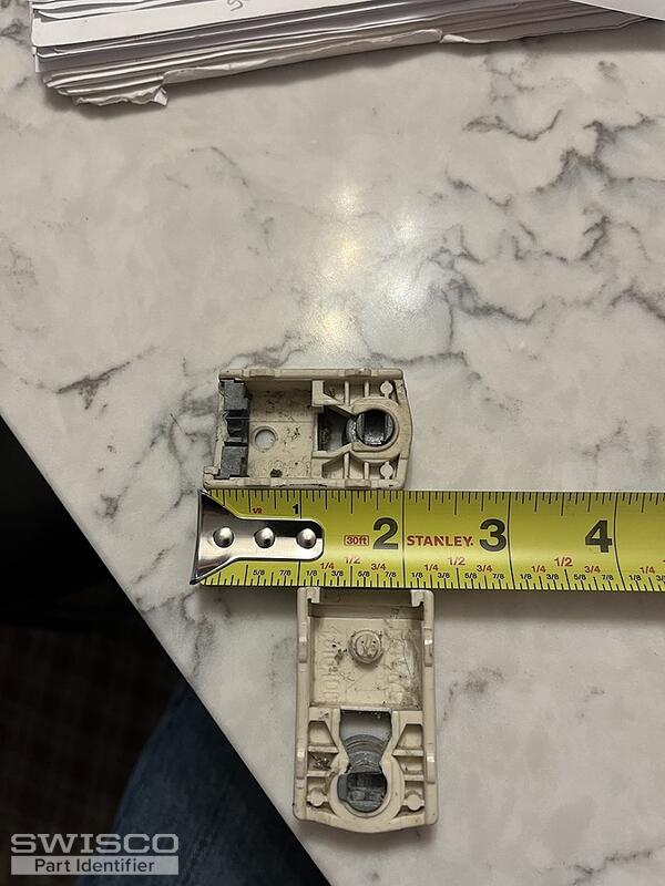 Roya Pivot lock