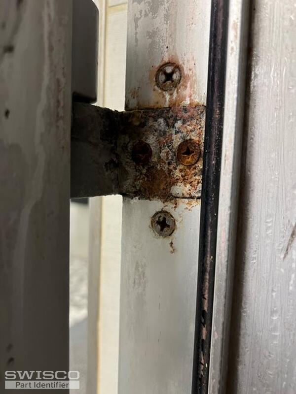 Center Hinge
