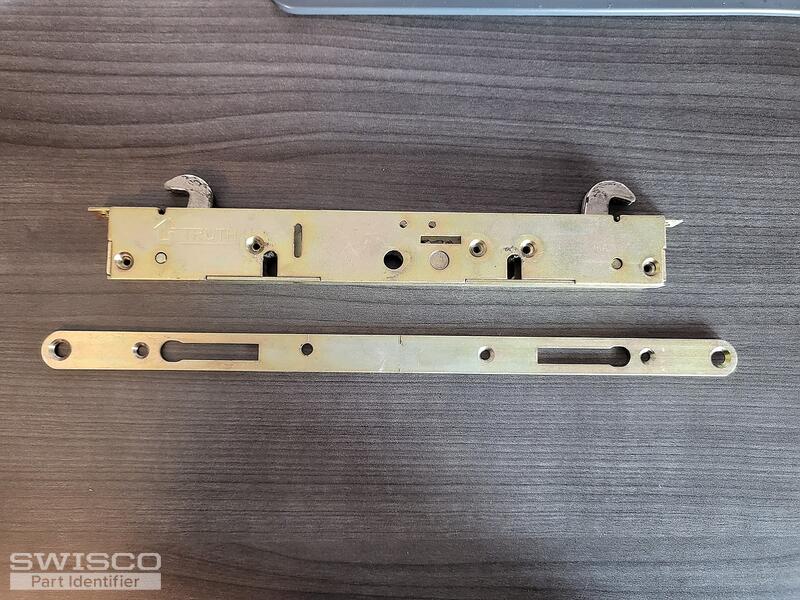 Sliding door latch