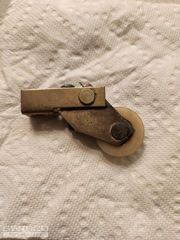 Screen slider roller 3