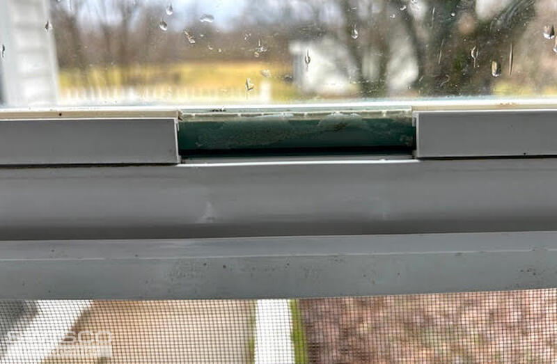 window with ssah lock uninstalled