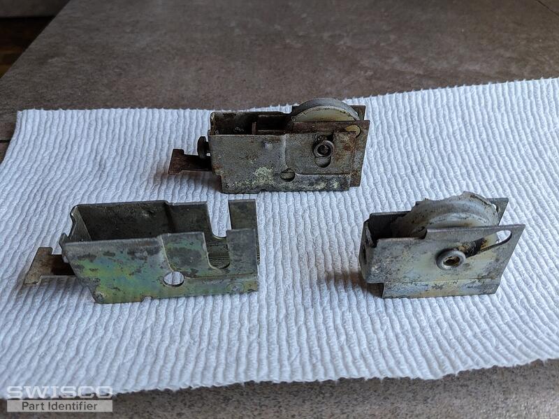 240221 - Del Mar Eng patio door roller 2