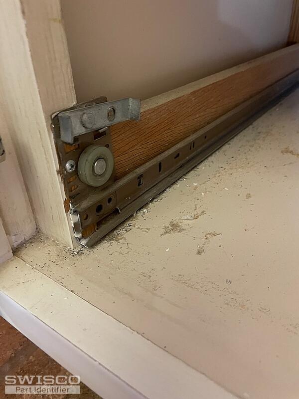 drawer roller assembly