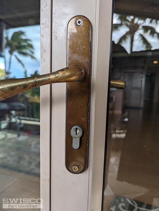 KM205_DoorHandle1