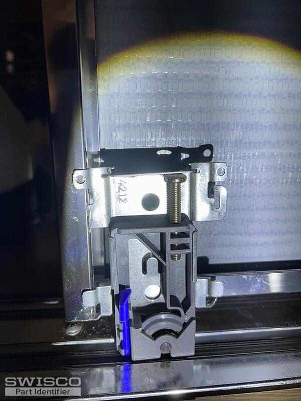 4212 closet roller