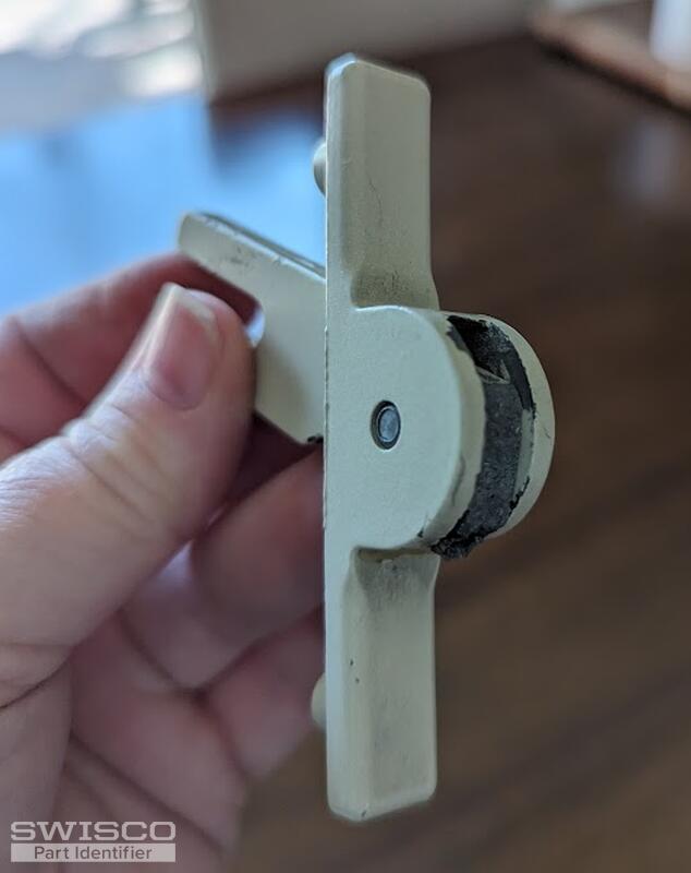 Casement window lock handle