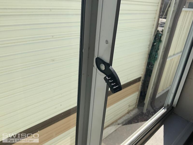 Phillips mobile trailer latch