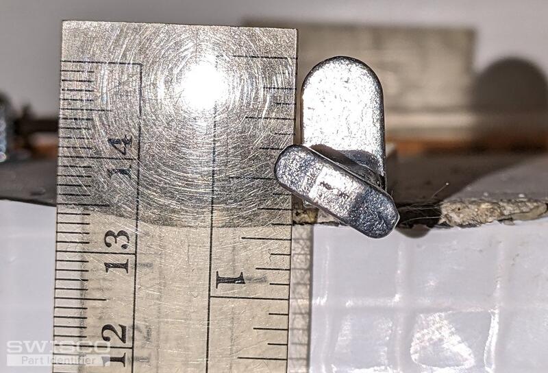 twisted horned pivot bar