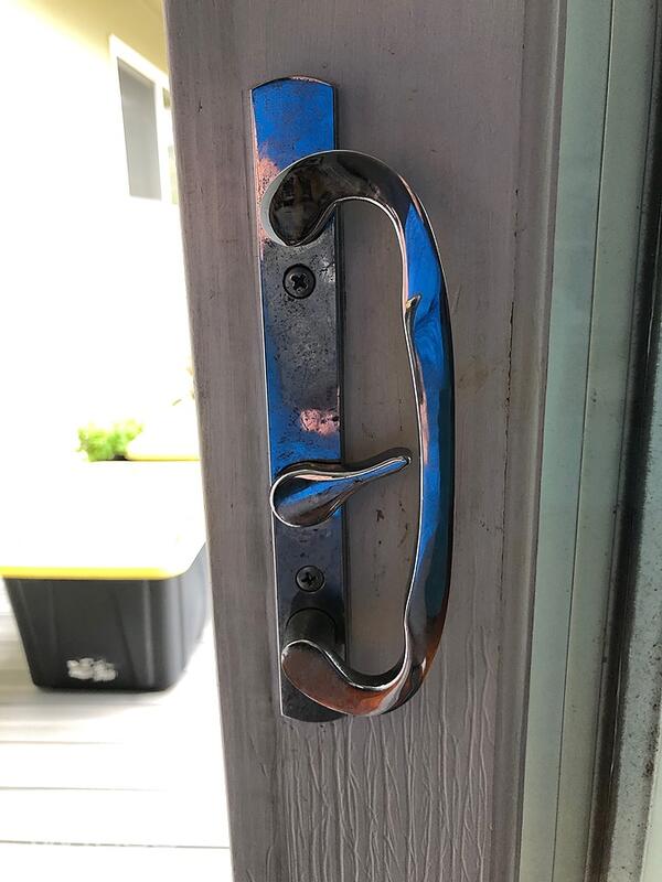 offset thumb turn handle
