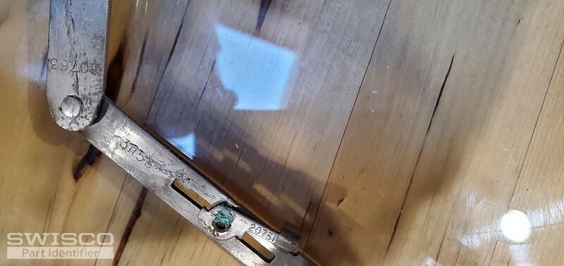 30763 outer side arms and 31151 connect to window
