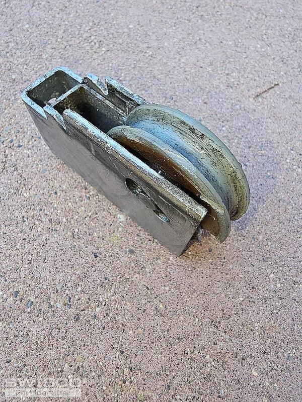 roller assembly housing