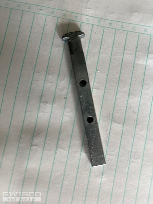 horned pivot bar
