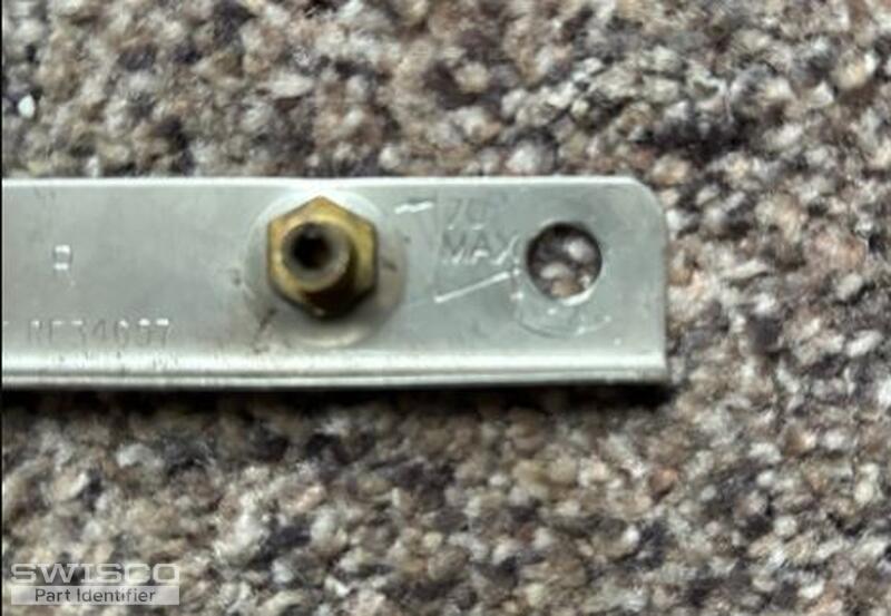 hinge stud