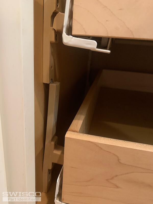 Brookfield cabinet strip
