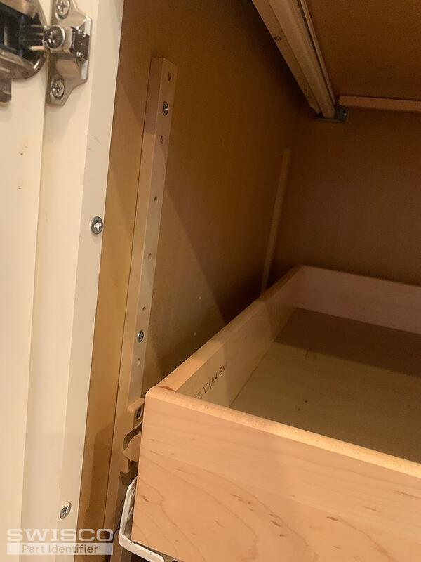  Brookfield cabinet strip