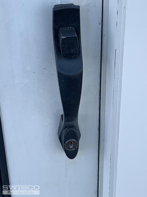 exterior keyed pull