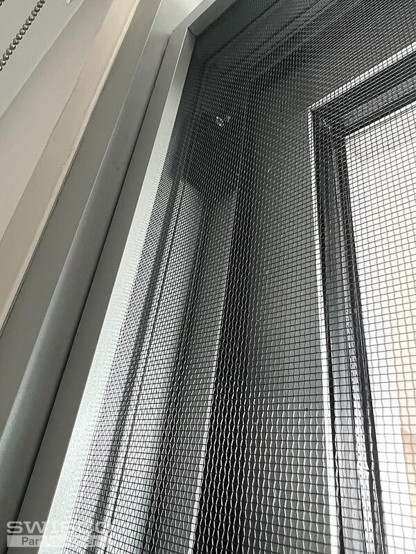 installed black guide