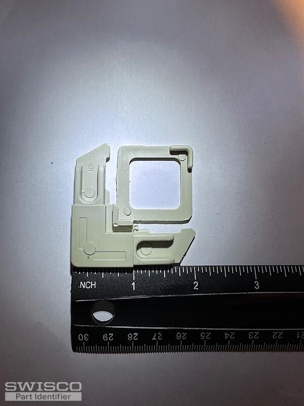 screen corner with pull