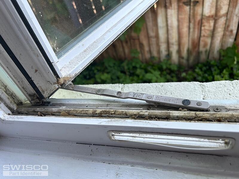 bottom hinge