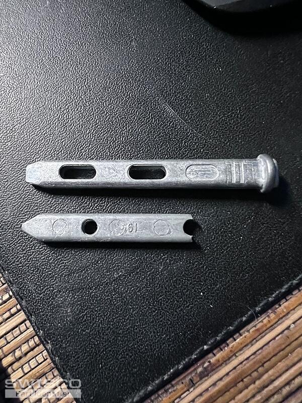 Window pivot bar photo